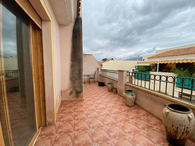 Villa en venta en La Nucia