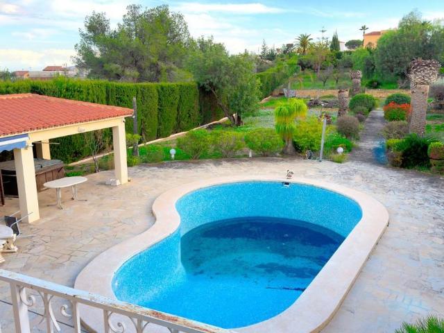 Chalet en venta en la Marina Baixa, Valencia
