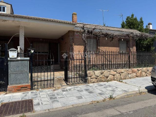 Chalet en venta en Azuqueca De Henares, Guadalajara
