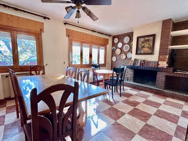 Chalet en venta en Azuqueca De Henares, Castilla-La Mancha