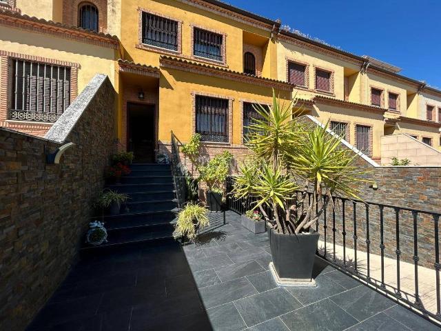 Chalet en venta en Linares, Andalucía