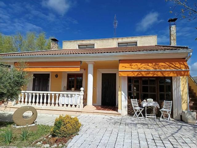 Villa en venta en La Pedraja De Portillo