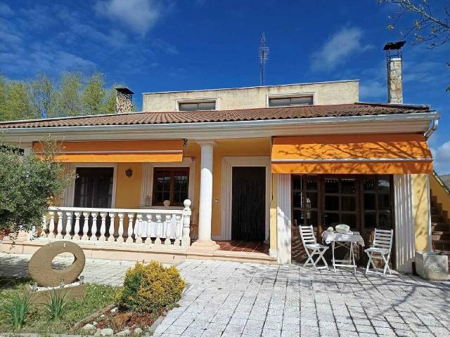 Chalet en venta en La Pedraja De Portillo, Valladolid
