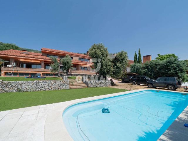 Chalet en venta en San Lorenzo De El Escorial, Madrid