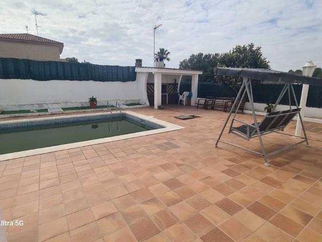 Chalet en venta en el Castell de Montornès, Tarragonès