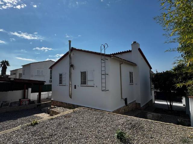 Chalet en venta en el Castell de Montornès, Tarragonès