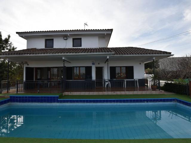 Chalet en venta en el Castell de Montornès, Tarragonès