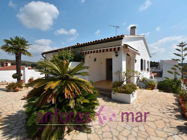 Villa en venta en La Pobla De Montornès