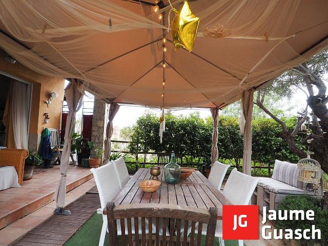 Chalet en venta en el Castell de Montornès, Tarragonès