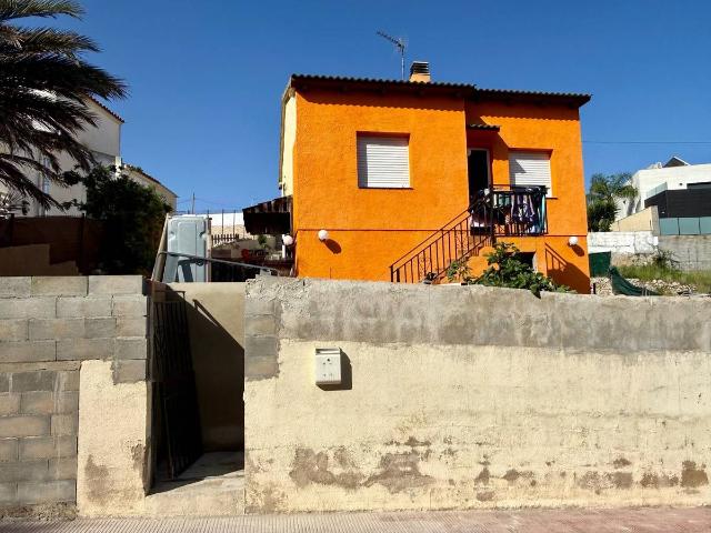 Chalet en venta en el Castell de Montornès, Tarragonès