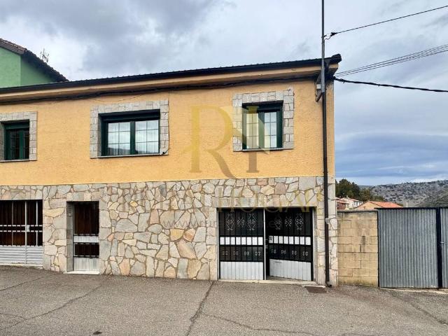Chalet en venta en La Pola De Gordón, Castilla y León