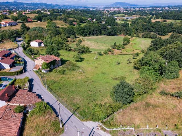 Chalet en venta en Santolaya, Siero