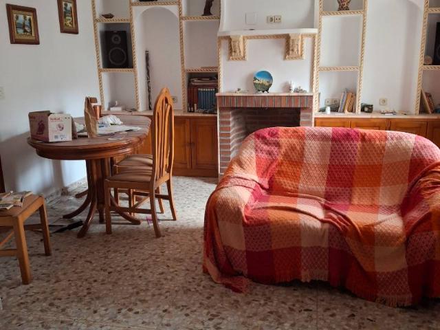 Chalet en venta en La Puebla De Almoradiel, Toledo