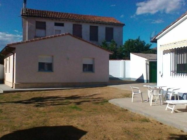 Chalet en venta en La Puebla De Valdavia, Castilla y León