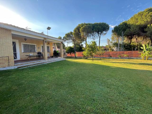 Chalet en venta en La Puebla del Río, Sevilla