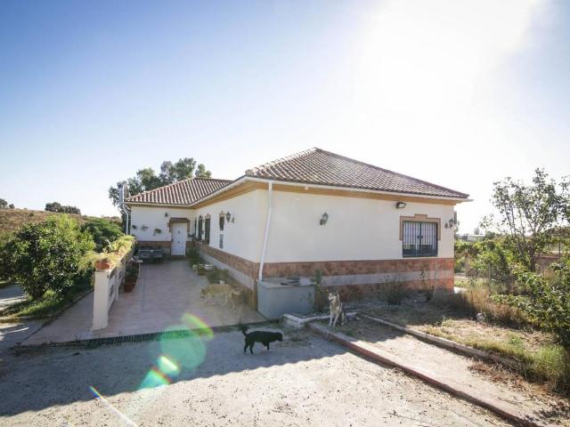 Chalet en venta en La Puebla Del Río, Andalucía