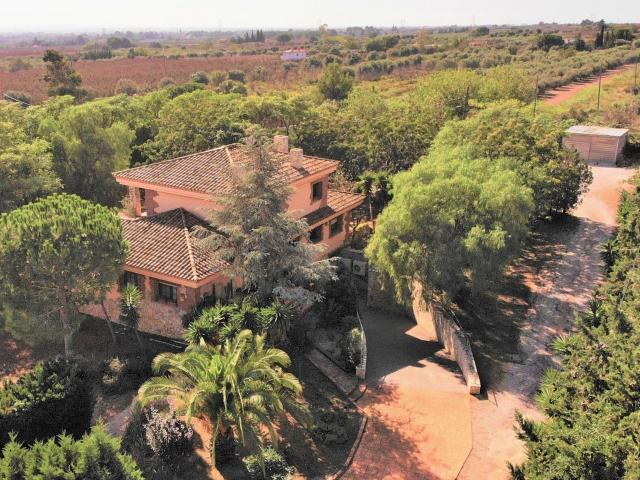 Villa en venta en La Selva Del Camp