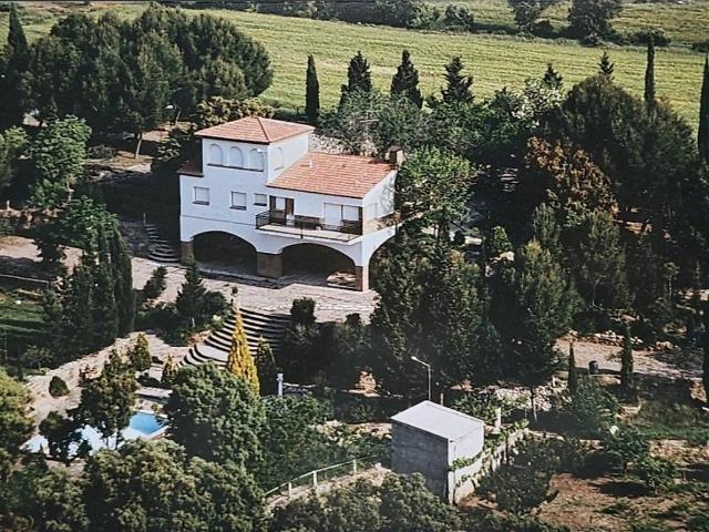 Chalet en venta en La Sentiu De Sió, Lleida