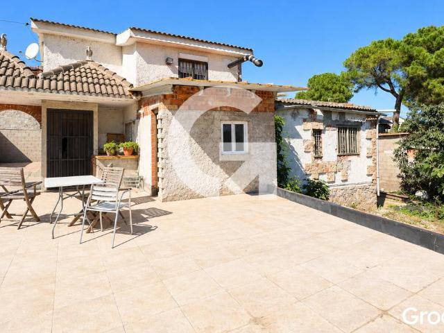 Chalet en venta en la Torre de Claramunt, Barcelona