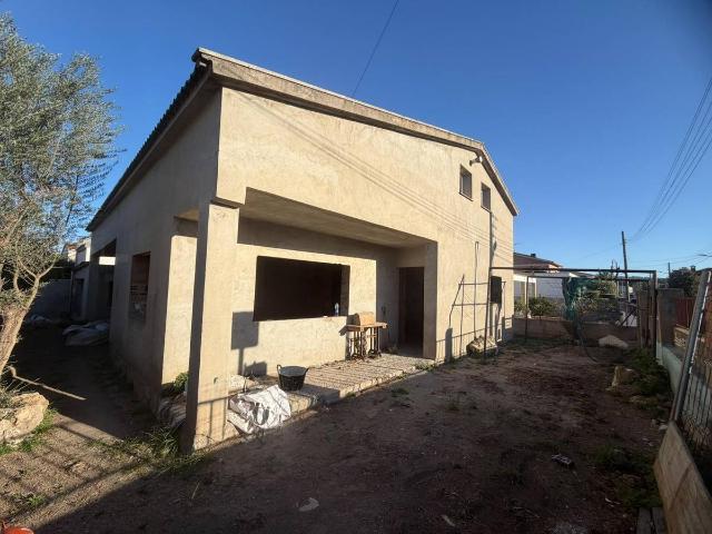 Chalet en venta en la Torre de Claramunt, Barcelona