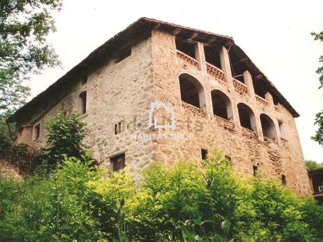 Villa en venta en La Vall De Bianya