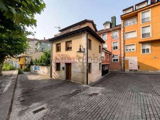 Chalet en venta en Mieres, Asturias