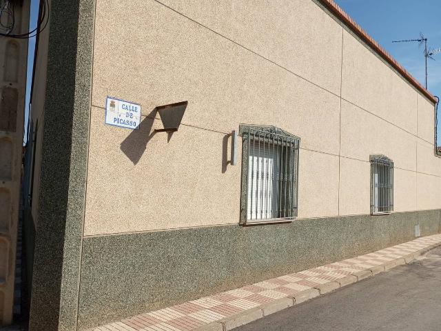 Villa en venta en La Villa De Don Fadrique
