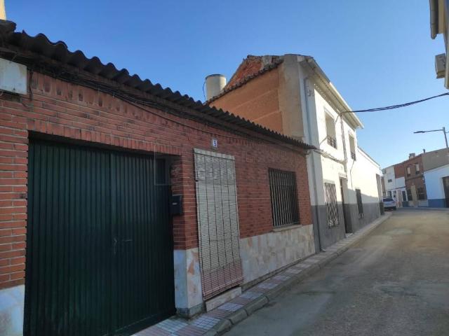 Villa en venta en La Villa De Don Fadrique
