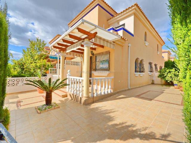 Chalet en venta en Obispo Rocamora, el Baix Segura / La Vega Baja