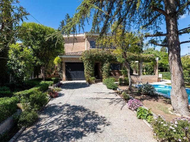 Villa en venta en La Zubia, Barrio Ermitaño