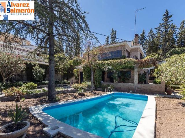 Chalet en venta en Barrio Ermitaño, La Zubia