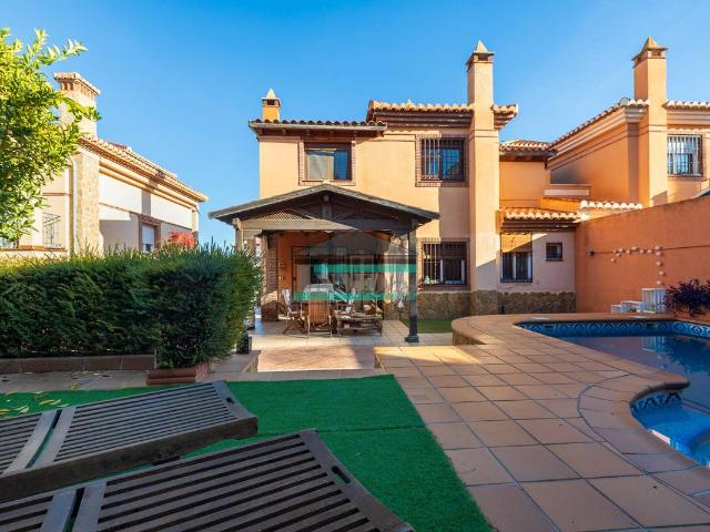Chalet en venta en Barrio Ermitaño, La Zubia
