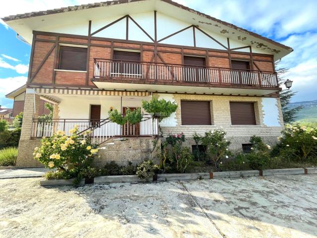 Villa en venta en Bastida, Canogal