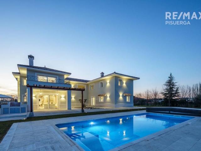 Chalet en venta en Laguna De Duero, Castilla y León
