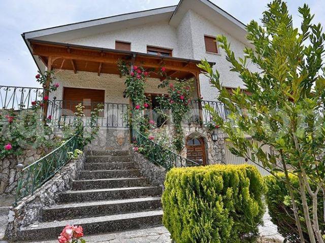 Villa en venta en Laguna De Duero