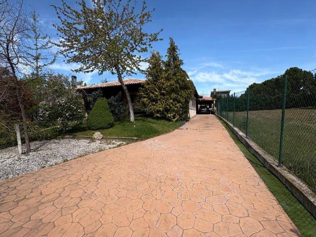 Chalet en venta en Laguna De Duero, Castilla y León
