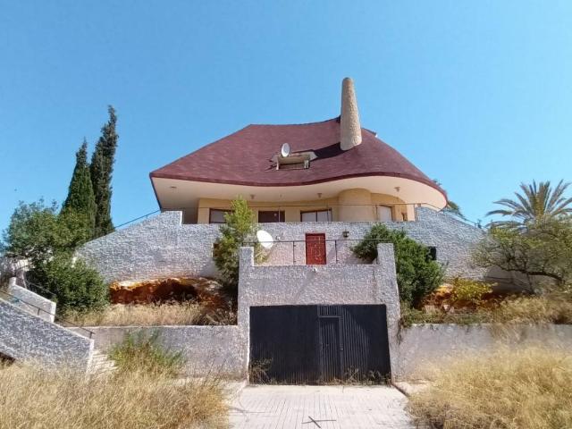Chalet en venta en l'Alcalatén, Valencia