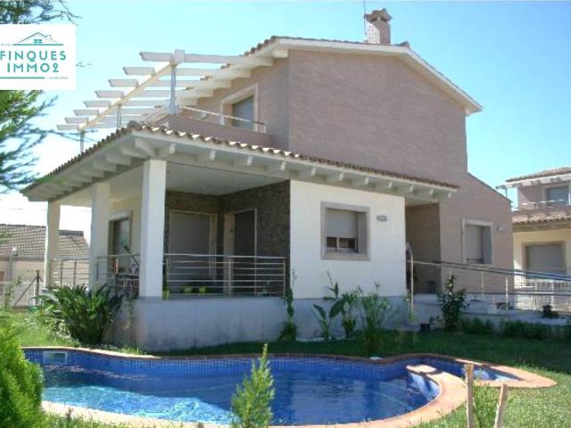 Villa en venta en L'aldea, Barri Hostal