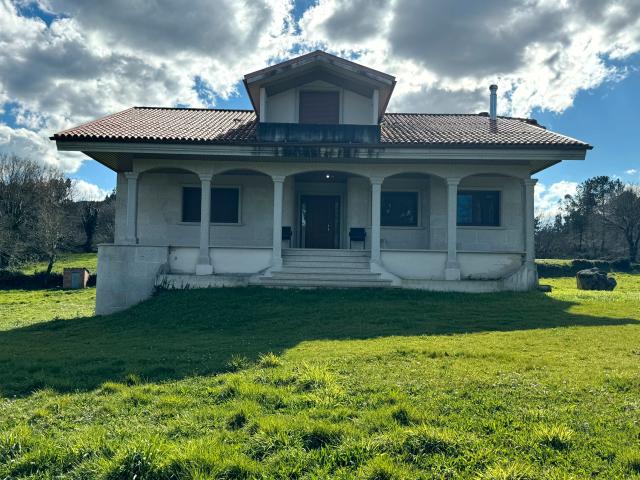 Villa en venta en Lalín, Lagazós Villa en venta en Lalín, Lagazós