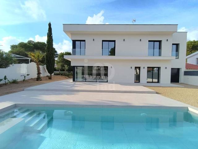Villa en venta en L'ametlla De Mar