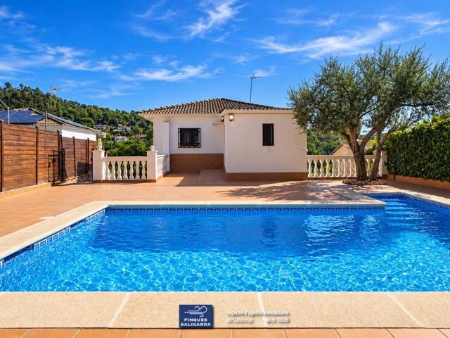 Chalet en venta en Grup Banyó, l'Ametlla del Vallès