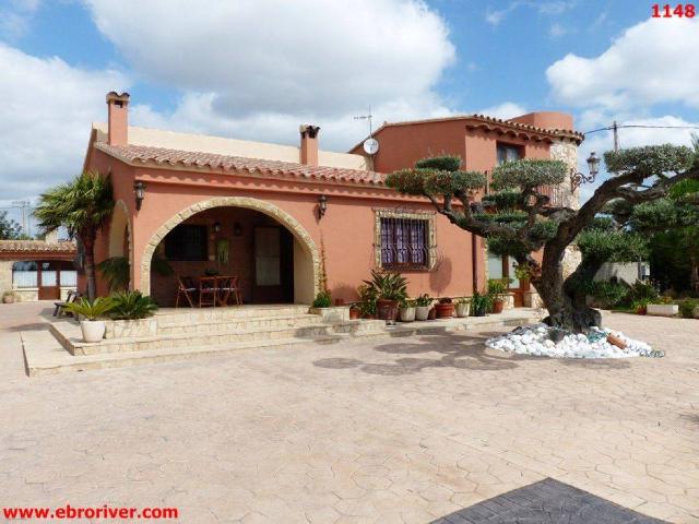 Villa en venta en L'ampolla