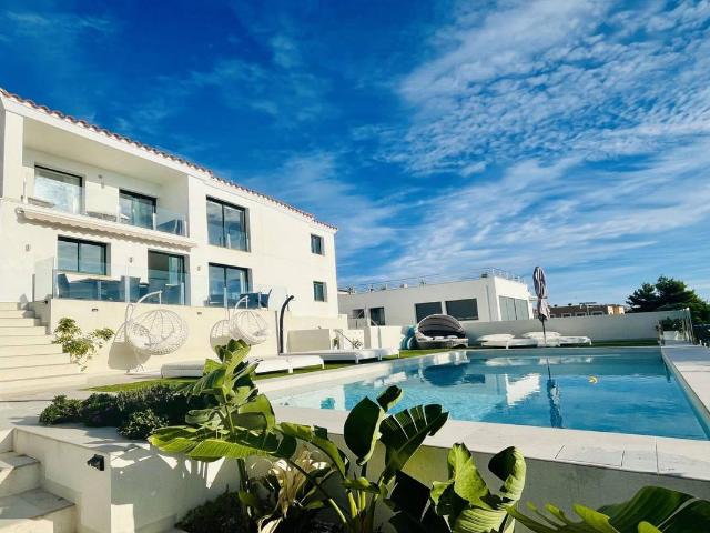Villa en venta en L'ampolla
