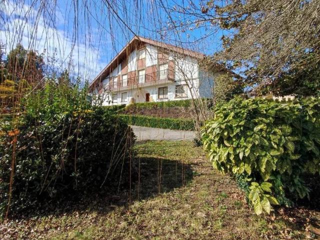 Villa en venta en Larrabetzu, Goikolea
