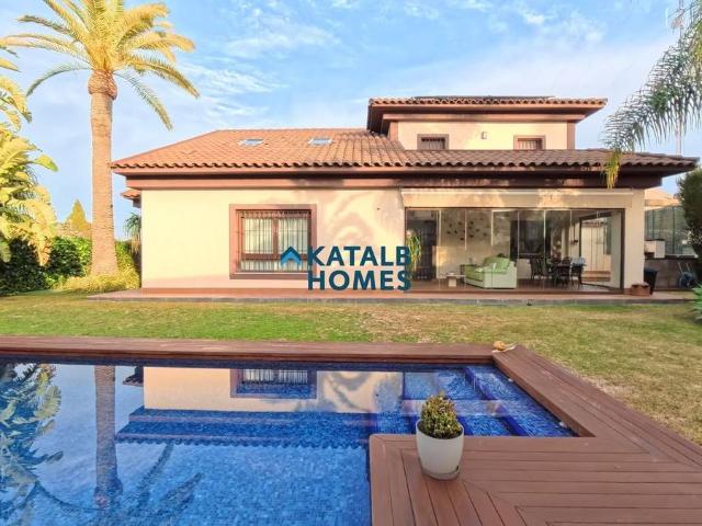 Chalet en venta en Tomares, Andalucía