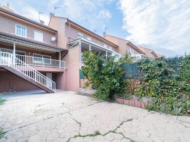 Chalet en venta en Arroyomolinos, Madrid