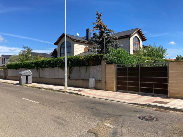 Chalet en venta en Centro, León