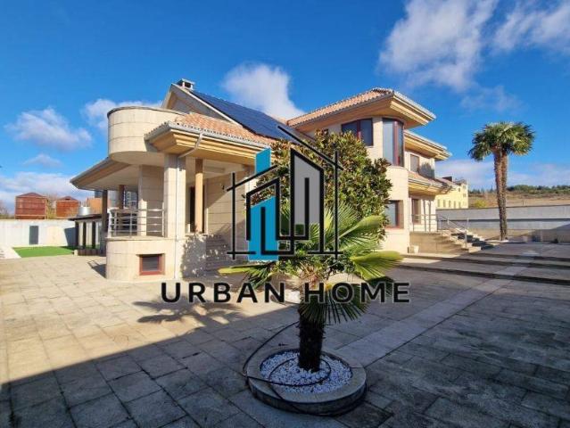 Chalet en venta en Centro, León