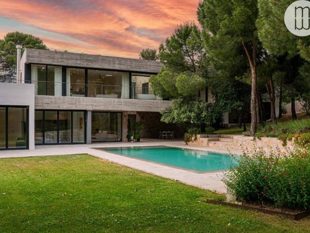 Villa en venta en Boadilla Del Monte