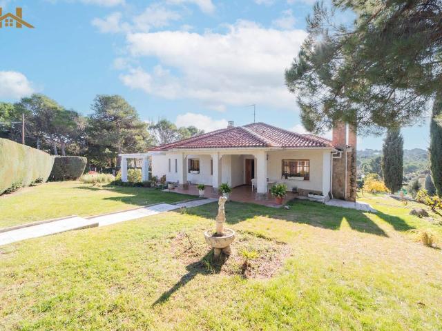 Villa en venta en Boadilla Del Monte